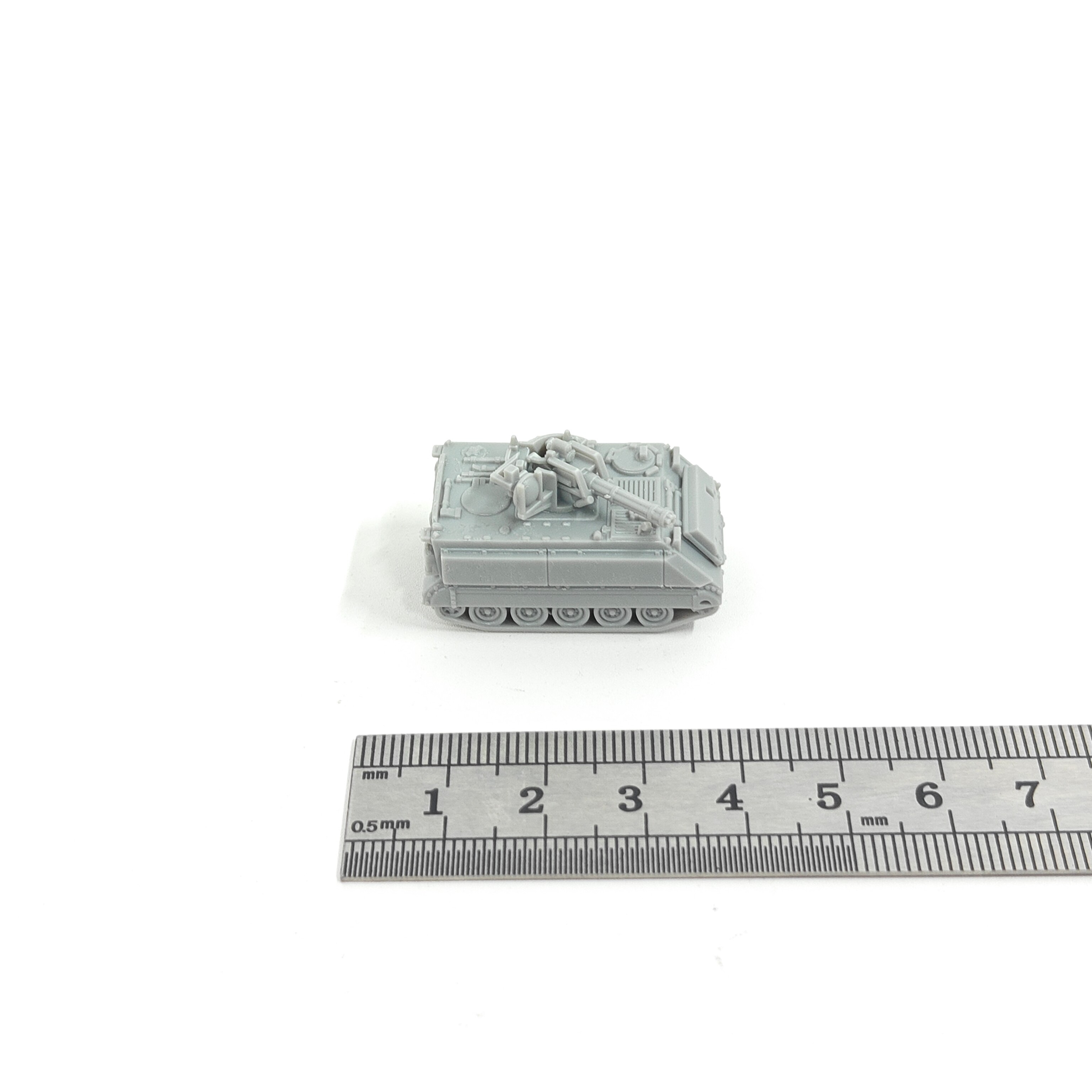 Model Kit Weapons - 1/144 Scale Anti-aircraft Self-Propelled Gun M163A1